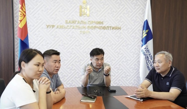 Байгаль орчин, уур амьсгалын өөрчлөлтийн сайд Б.Батбаатар харъяа байгууллагуудын удирдлагуудтай уулзлаа